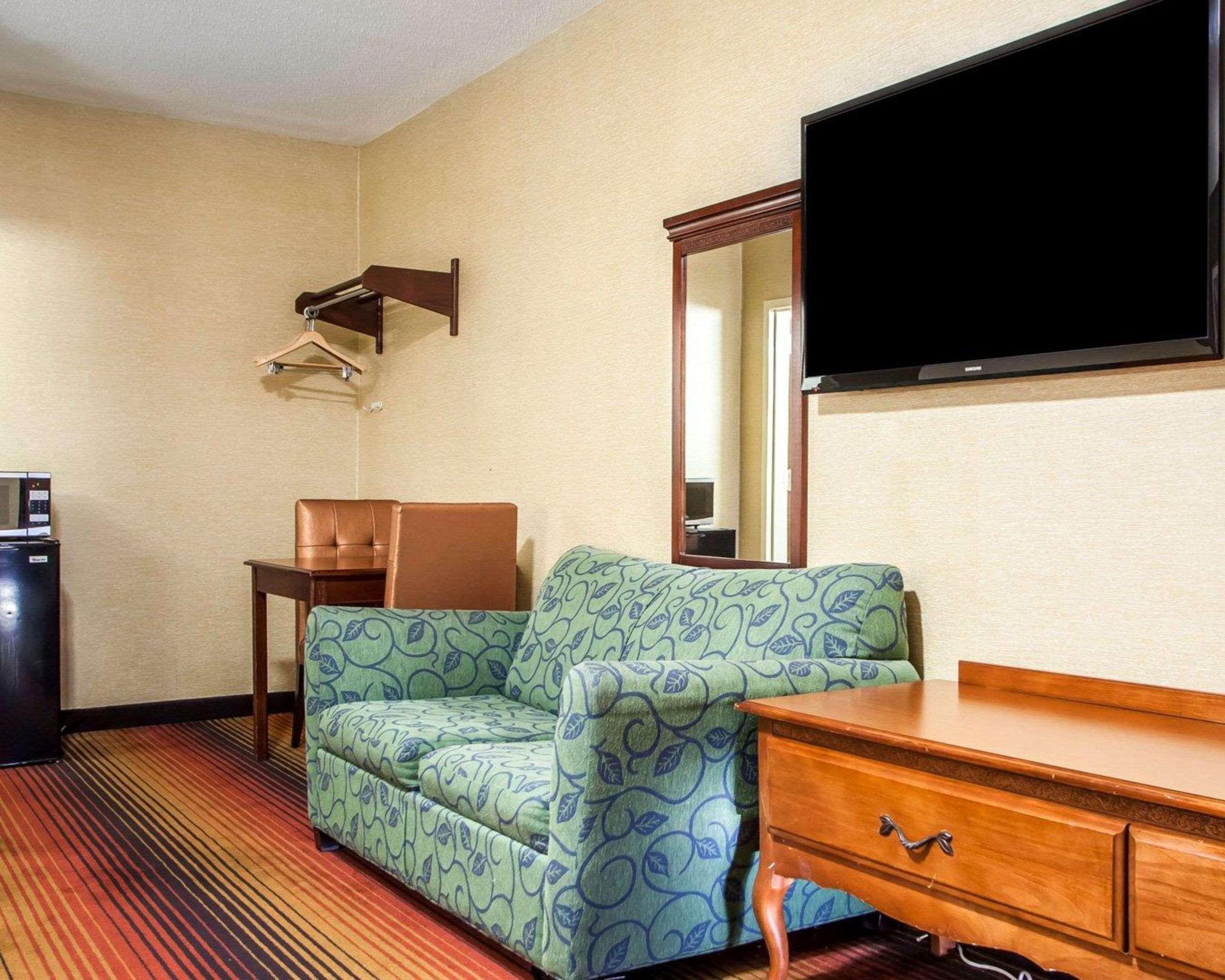 Rodeway Inn Джерси-Сити Экстерьер фото