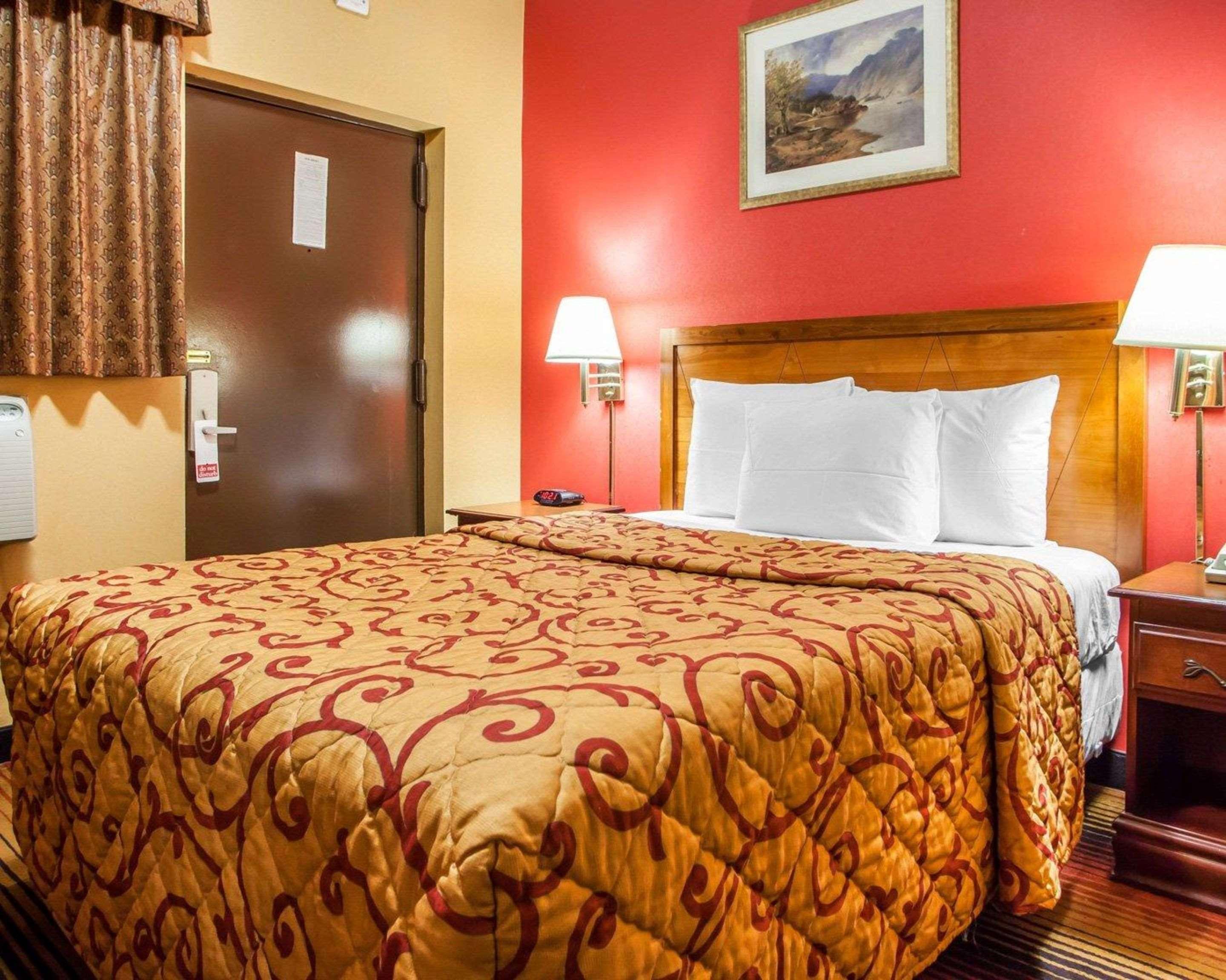 Rodeway Inn Джерси-Сити Экстерьер фото