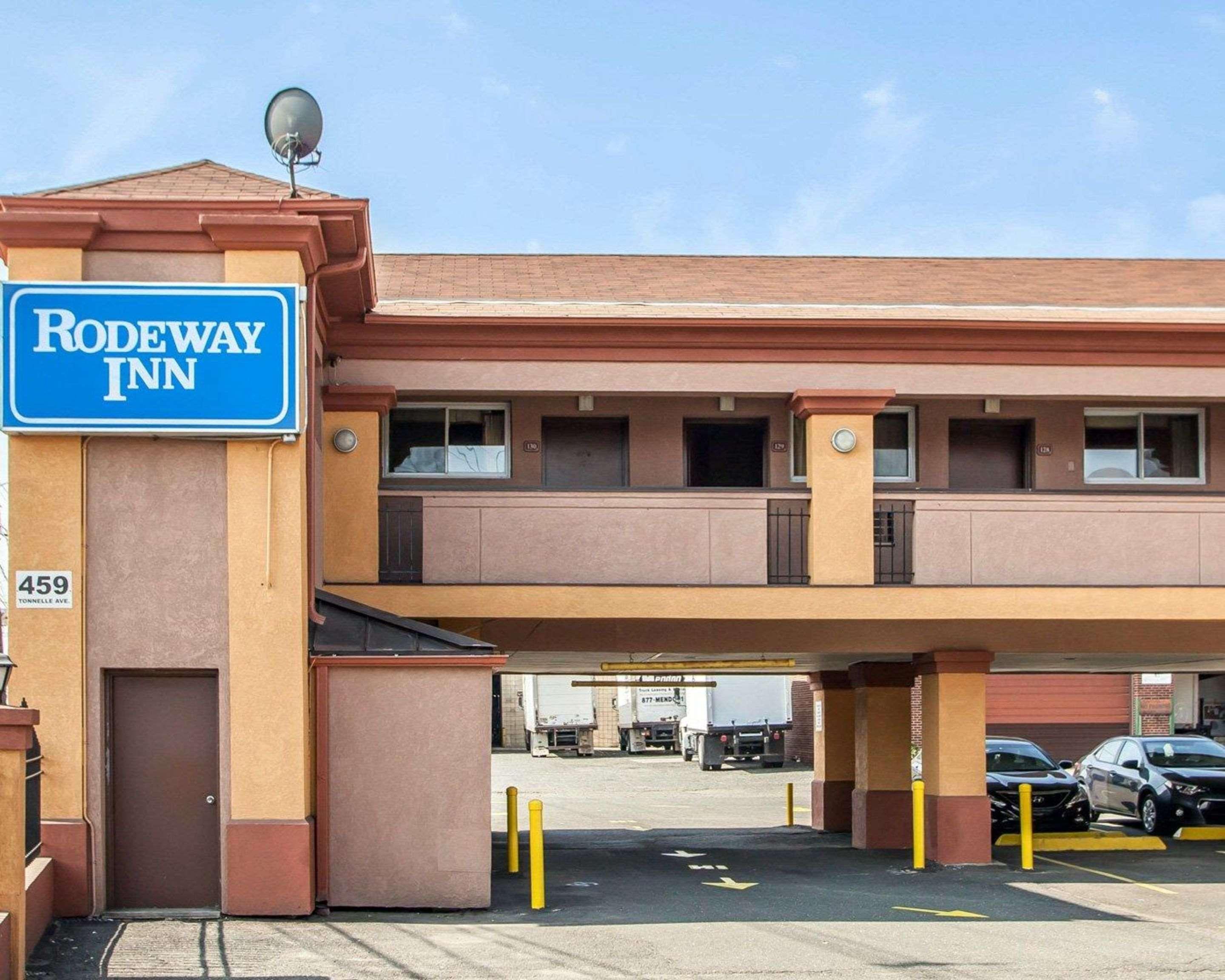 Rodeway Inn Джерси-Сити Экстерьер фото