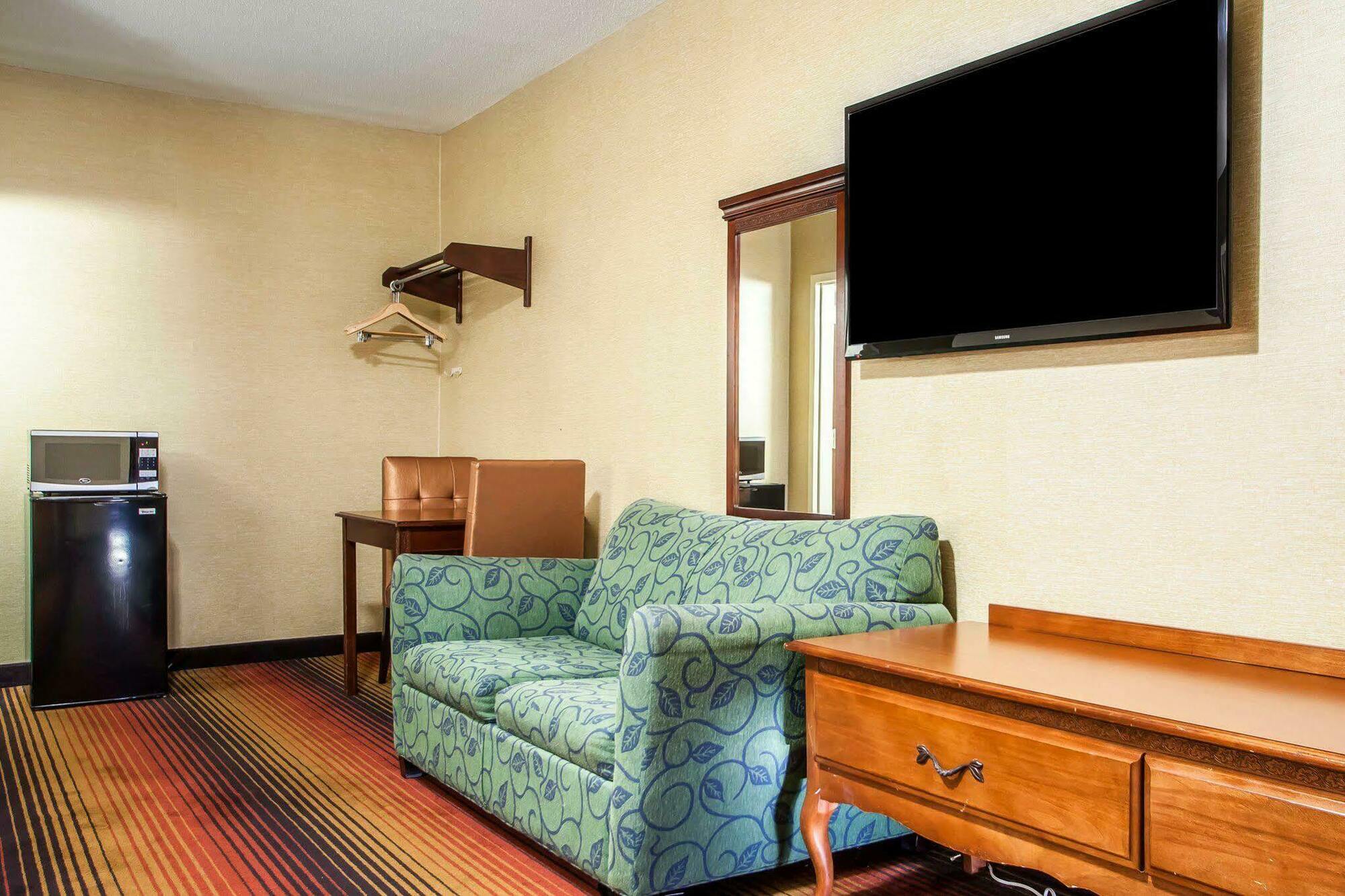 Rodeway Inn Джерси-Сити Экстерьер фото