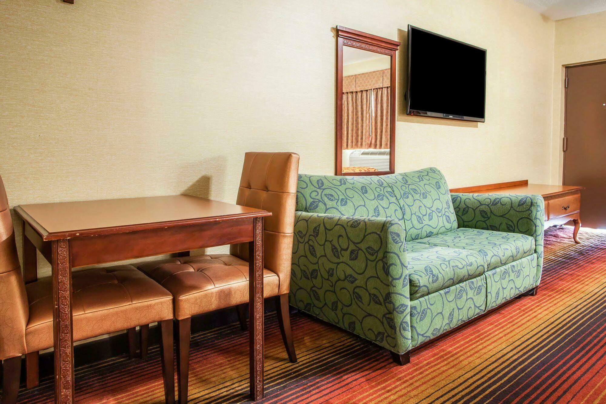 Rodeway Inn Джерси-Сити Экстерьер фото