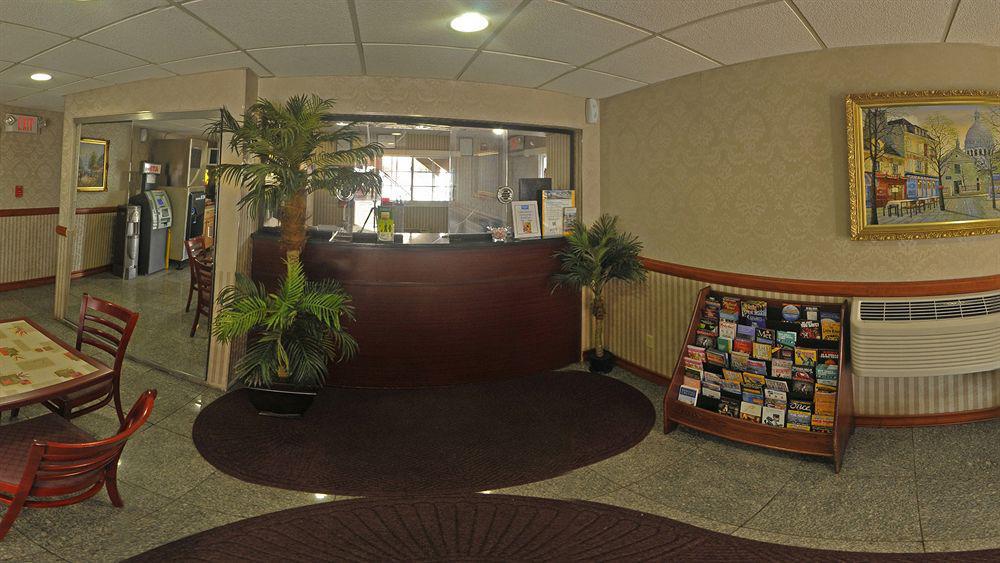 Rodeway Inn Джерси-Сити Экстерьер фото